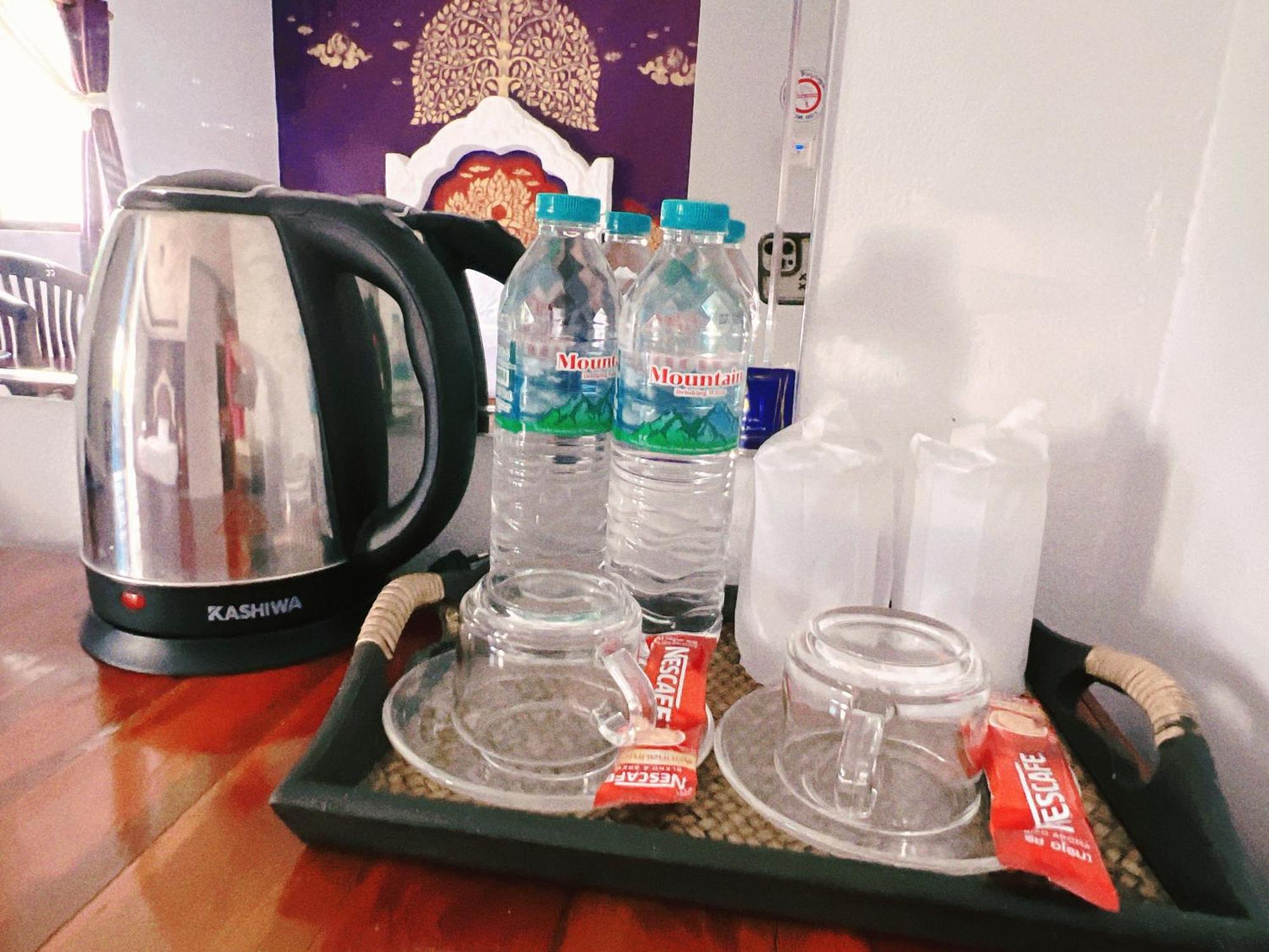 Phiphu Art And Gallery Boutique スコタイ エクステリア 写真